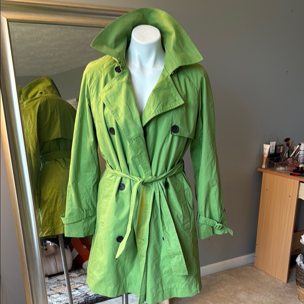 Women's LONDON FOG Lined Trench Coat in Spring Green Size Small